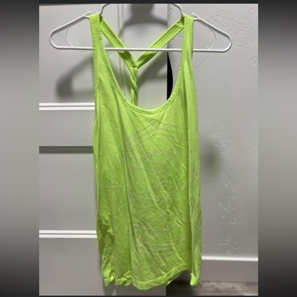 Workout tank - Picture 1 of 1